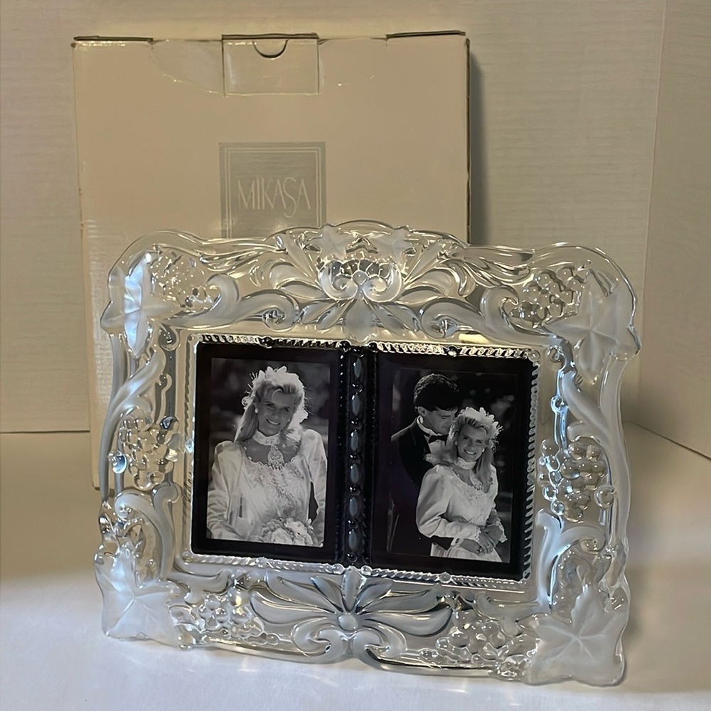 Mikasa Vintage Memories Duet Picture Frame Germany 3” x 5” Wedding Bride Groom
